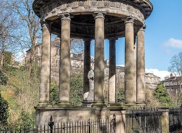 united-kingdom/edinburgh/new-town/landmark/st-bernard-s-well