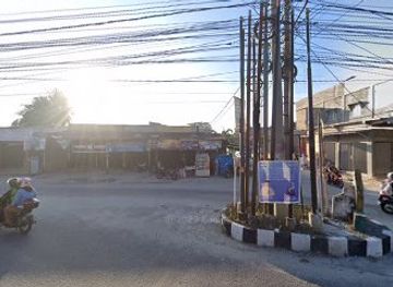 indonesia/riau/landmark/bundaran-tiang-listrik