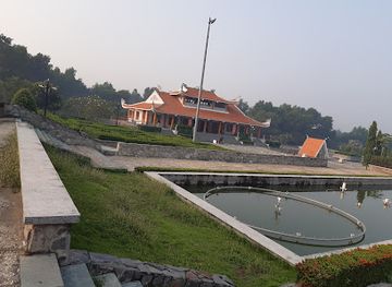 vietnam/tam-dao/landmark/historic-district-tunnels-iron-triangle