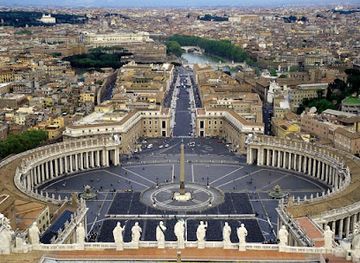 vatican-city/vatican-necropolis/landmark/paintings-gallery-of-the-vatican-museums