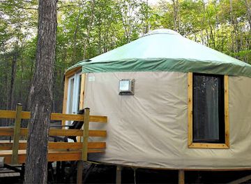 canada/lanaudiere/landmark/ma-yourte-au-coeur-des-collines