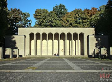 germany/nuremberg/sudstadt/landmark/hall-of-honour