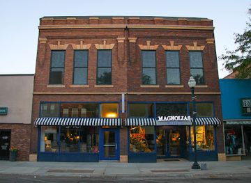 nebraska/norfolk/landmark/magnolias-home-decor-and-design