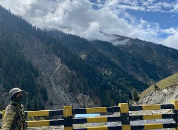 india/gulmarg/landmark/zojila