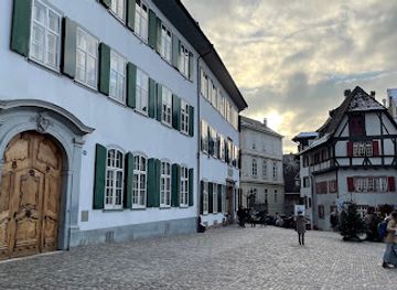 switzerland/basel/old-town/landmark/minster-cathedral-square