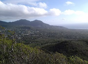 saint-kitts-and-nevis/nevis-peak/landmark/saddle-hill