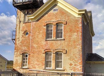 new-york/hudson-valley/landmark/saugerties-lighthouse