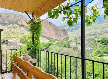 armenia/areni-wine-region/landmark/arpeni-tavern
