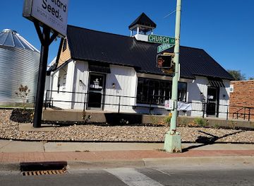 iowa/ottumwa/landmark/mustard-seed-co