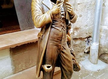 ukraine/tysovets/landmark/monument-to-leopold-von-sacher-masoch