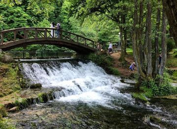 bosnia-and-herzegovina/vrelo-bosne-park/landmark/vrelo-bosne