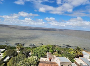 uruguay/rocha-coast/landmark/colonia-del-sacramento-lighthouse