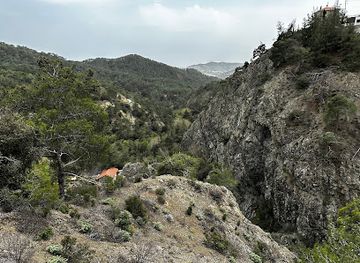 cyprus/troodos-mountains/landmark/millomeris-waterfall