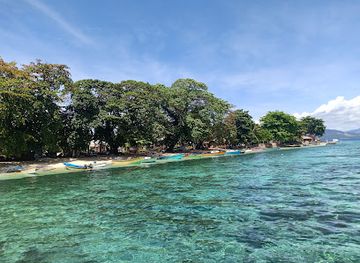 indonesia/pulau-bunaken/landmark/siladen-island