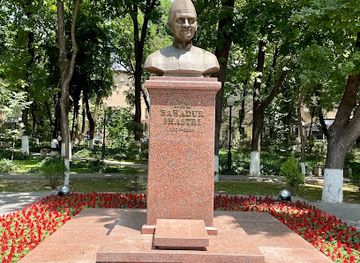 uzbekistan/tashkent/shaykhantakhur/landmark/lal-bahadur-shastri-yodgorligi