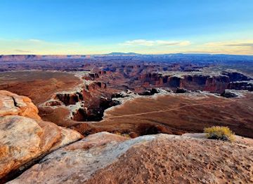 utah/canyonlands/landmark/white-rim-overlook