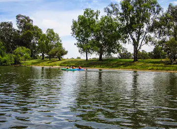 Canoe The Murray