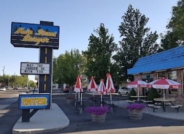 idaho/meridian/landmark/main-street-burger