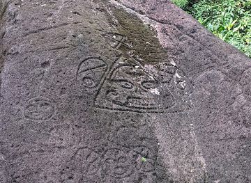 saint-vincent-and-the-grenadines/saint-george/landmark/layou-petroglyph-park
