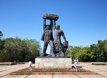 kazakhstan/southern-kazakhstan/landmark/miners-glory-monument