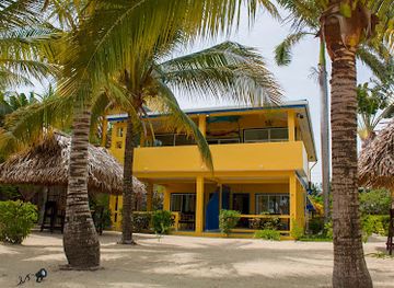 belize/placencia/landmark/casa-palma