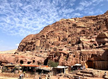 jordan/ma-an/landmark/tomb-of-unayshu