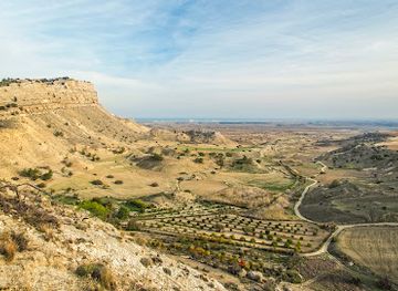 cyprus/kokkinochoria-red-soil-villages/landmark/incirli-cave