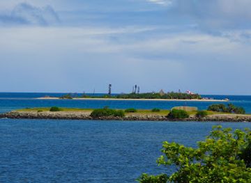 new-caledonia/poya/landmark/iles-des-canards