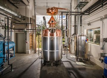 colorado/crested-butte/landmark/montanya-distillers-distillery-tour