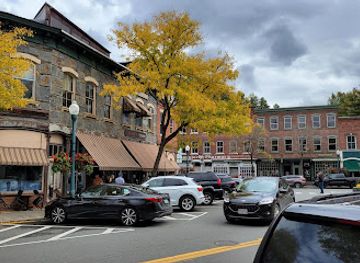 vermont/woodstock/landmark/f-h-gillingham-sons