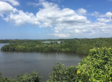 sri-lanka/hikkaduwa/landmark/hikkaduwa-lake