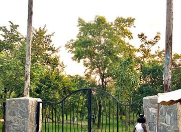 uganda/northern-region/landmark/aruu-falls-campsite