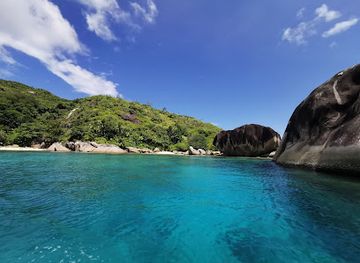 seychelles/beau-vallon/landmark/arielle-s-glass-bottom-boat-seychelles