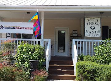 south-carolina/edisto-island/landmark/with-these-hands-gallery