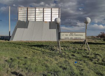 nebraska/sandhills/landmark/sandhills-drive-in