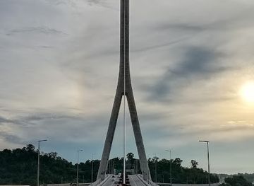 brunei/mukim-bangar/landmark/raja-isteri-pengiran-anak-hajah-saleha-bridge