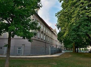 austria/linz/landmark/landhaus-amt-der-oberosterreichischen-landesregierung