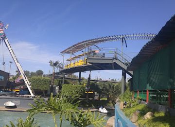 mexico/tijuana/landmark/plaza-mundo-divertido