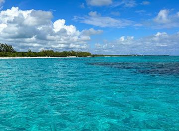 the-bahamas/eleuthera-island/landmark/fishbone-tours