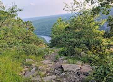 new-jersey/appalachian-trail/landmark/mt-tammany