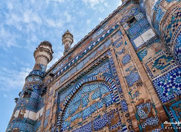 pakistan/northern-punjab/landmark/tomb-of-tahir-khan