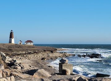 rhode-island/narragansett-beach/landmark/point-judith-fisherman-s-memorial
