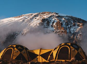 tanzania/kilimanjaro-region/landmark/mount-kilimanjaro-safari-tanzania