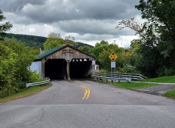 vermont/middlebury/landmark/pulp-mill-covered-bridge