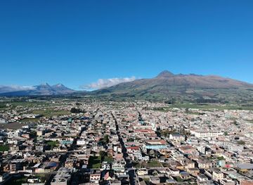 ecuador/andean-highlands/landmark/andes-climbing-mountain-climbing-tours-ecuador