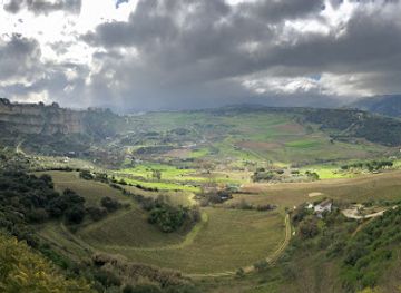 spain/ronda/landmark/finca-descalzos-viejos