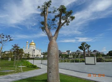 brunei/bangar/landmark/kianggeh-market