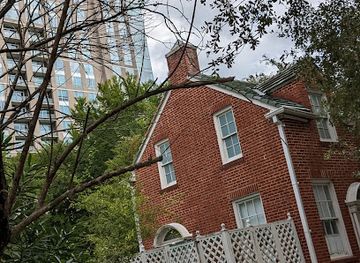 texas/houston/museum-district/landmark/clayton-house