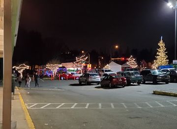 washington/federal-way/landmark/big-catch-plaza