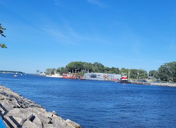 michigan/muskegon/landmark/muskegon-state-park